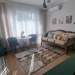 студио за двама с паркинг-център,морска градина,плаж Варна