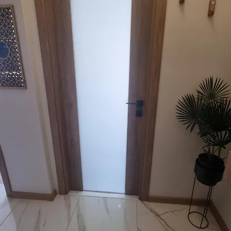 Appartement студио за двама с паркинг-център,морска градина,плаж - Mood Vibes *